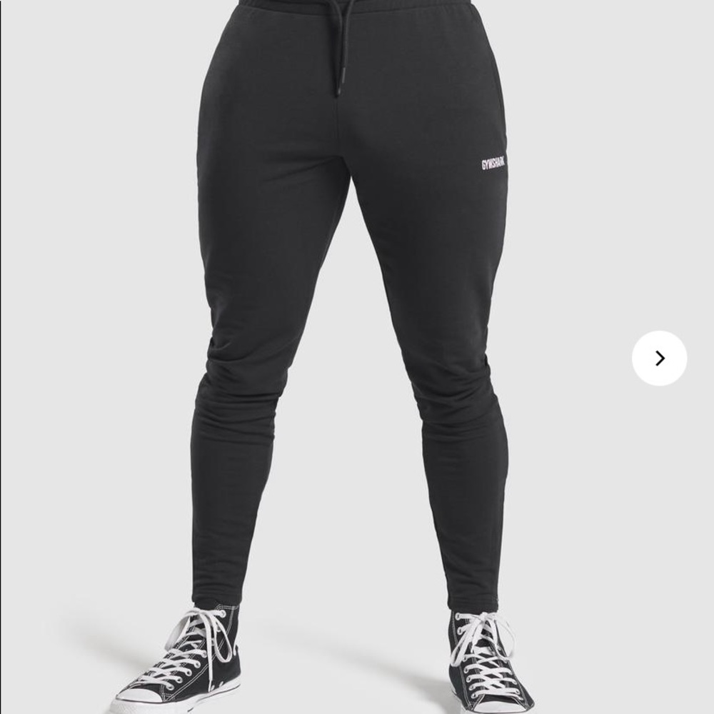 Men’s Gymshark Fit Tapered Joggers - black